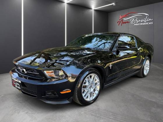 FORD MUSTANG 3.7 V6 PREMIUM GASOLINA MANUAL FORD MUSTANG 3.7 V6 PREMIUM GASOLINA MANUAL